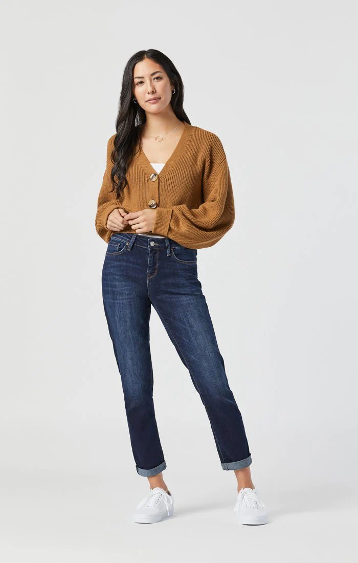 This Just In: The Best Boyfriend Jeans Are From Risen - The Mom Edit