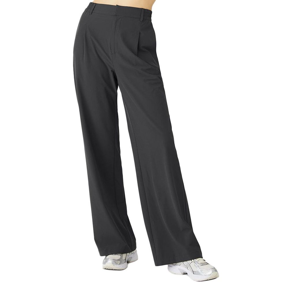 Alo Yoga Accolade High Waist Sweatpants in Gray