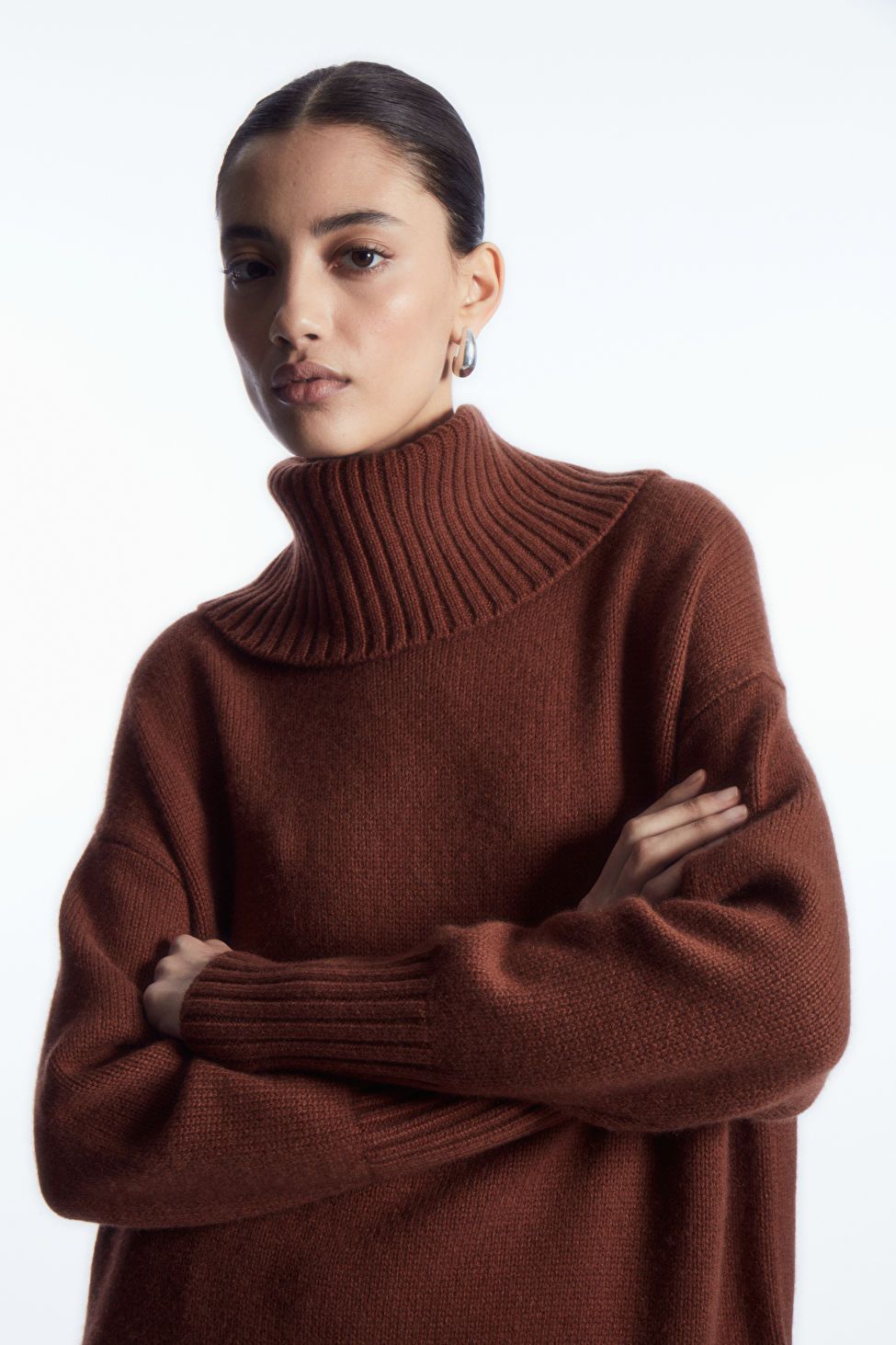 21 best oversized jumpers for 2023, according to a Fashion Editor