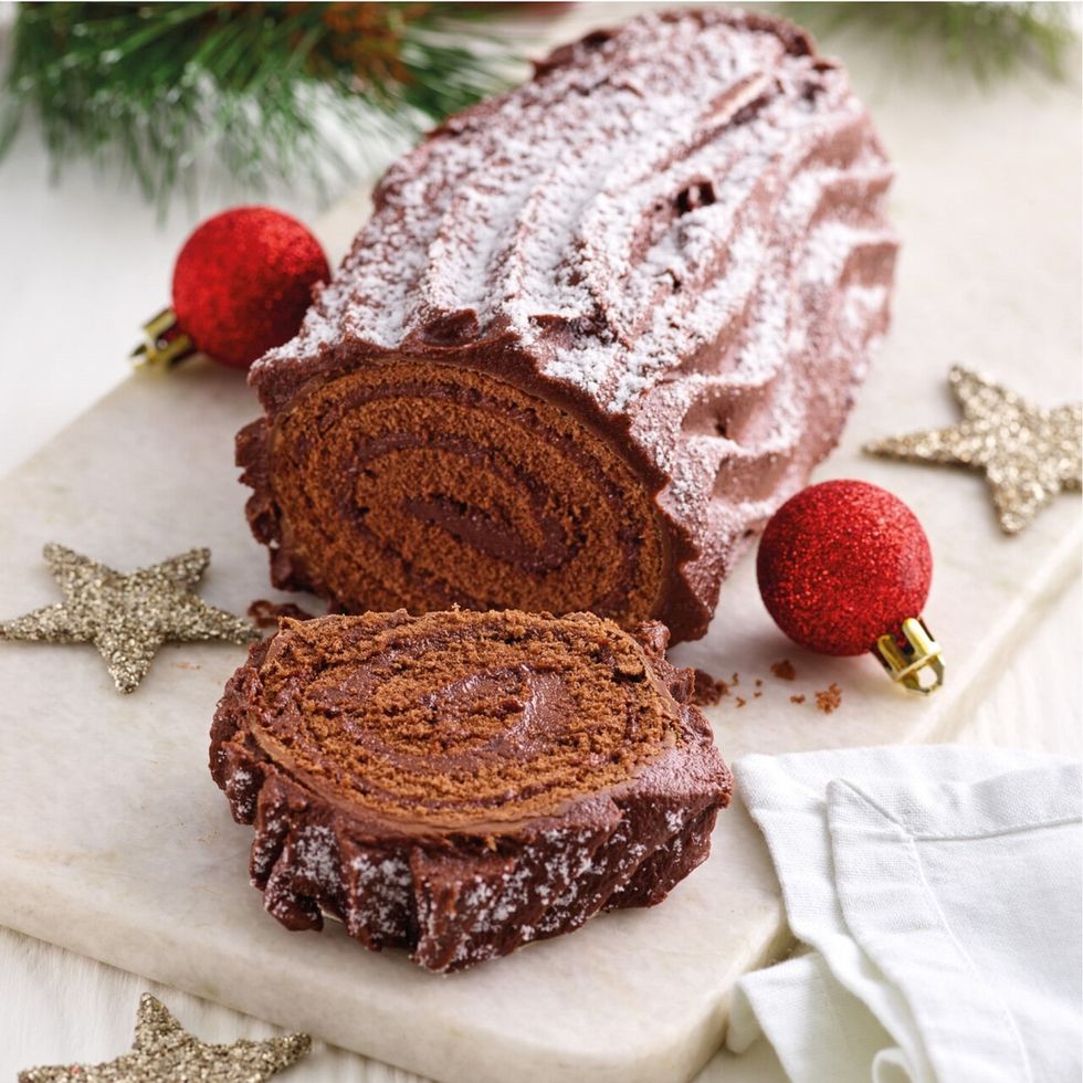 Our Selection by Amazon Chocolate Yule Log 457g