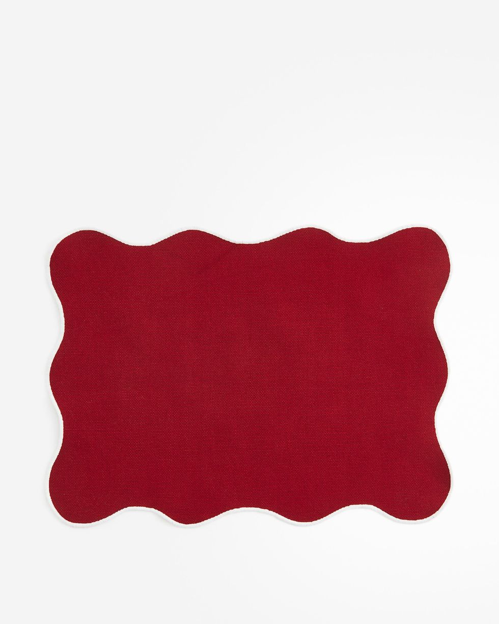 Scallop-Edged Placemat