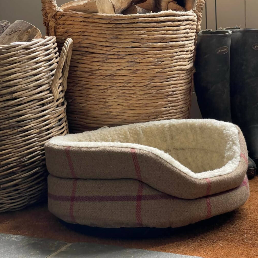 Hand Made Tweed Snuggle Dog Bed