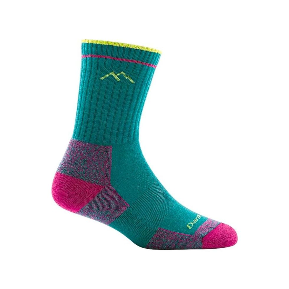 12 Best Socks For Sweaty Feet Of 2023, Per A Podiatrist And Reviews