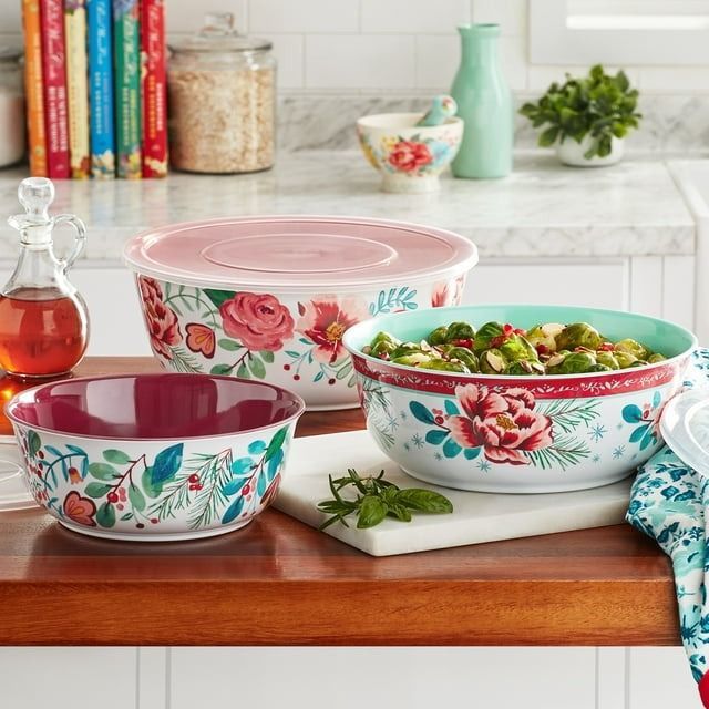 The Pioneer Woman - Ree Drummond - This week I'm giving away three of these  brand new holiday cookbook-edition mixers! Enter over on PW Home and  Gardenbut I'll be sure to announce