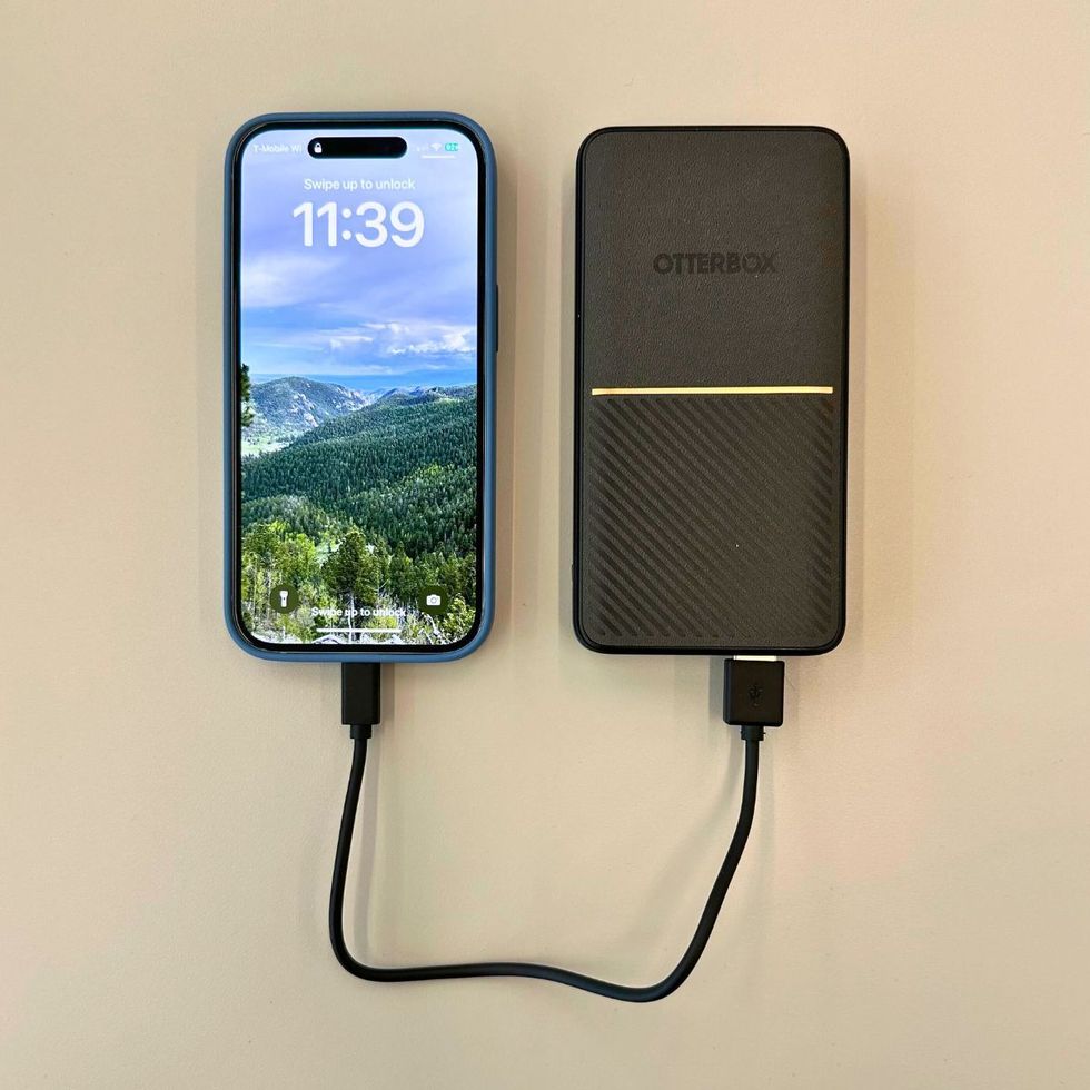 8 Best Portable Chargers 2023 - Tested by Our Gear Editors