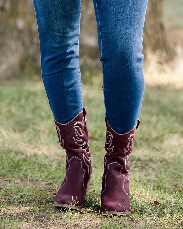 The Pioneer Woman Cowgirl Boots Are On Major Sale at Walmart