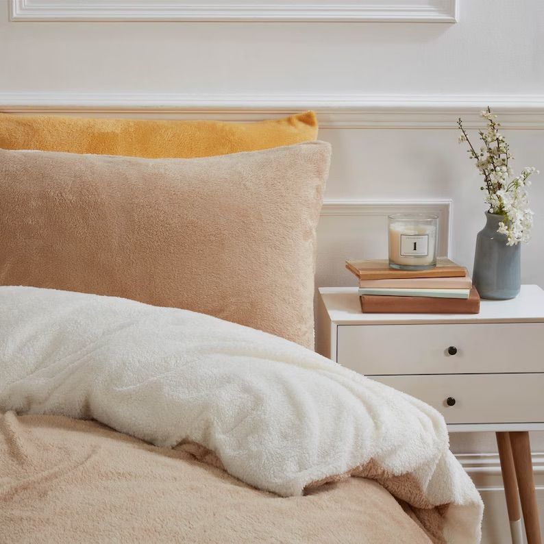 8 teddy fleece bedding sets to keep you cosy this winter