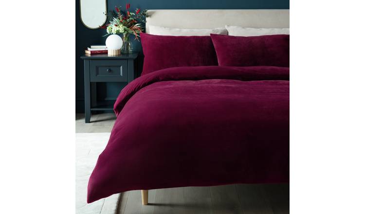Habitat Slinky Fleece Berry Bedding Set