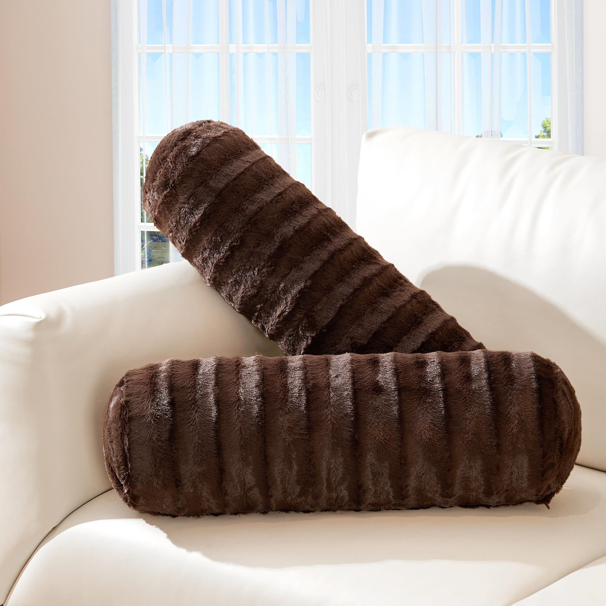 Faux fur 2024 oblong pillow