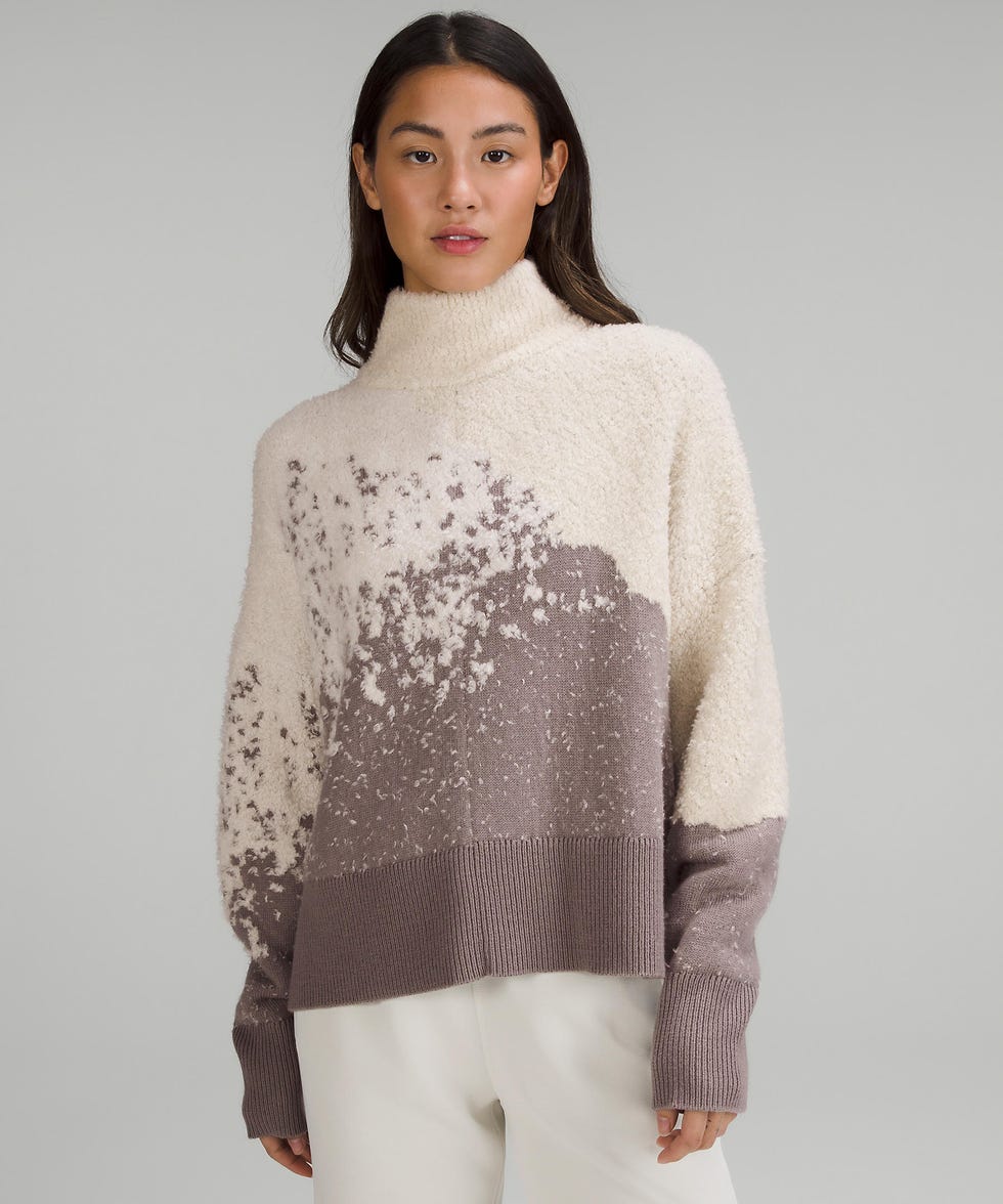 Ombre Knit Textured Turtleneck