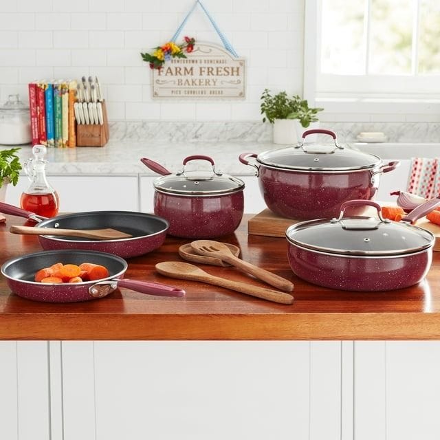 Shop Alex Drummond's Favorite Cookware from The Pioneer Woman