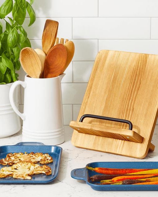 Maple Cookbook / Recipe Stand