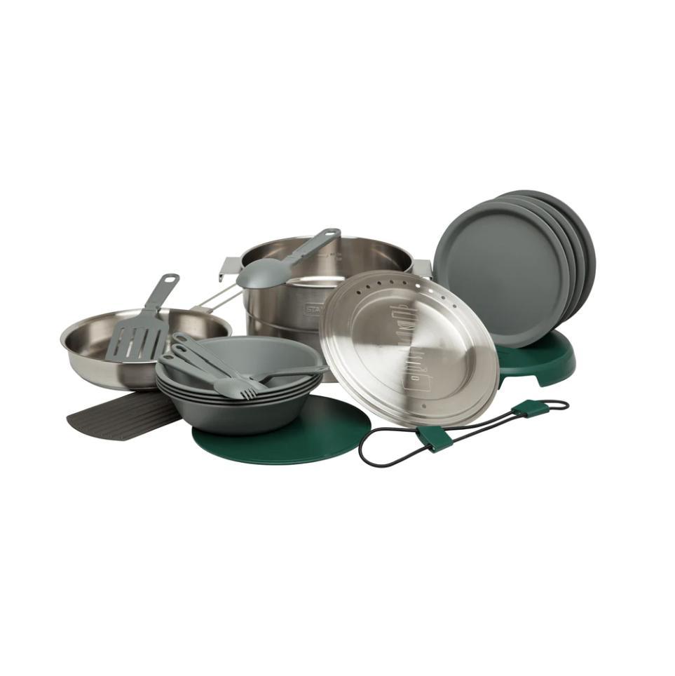https://hips.hearstapps.com/vader-prod.s3.amazonaws.com/1699982932-stanley-cookware-21-piece-set-6553ad764e14b.png?crop=0.897xw:0.906xh;0.0588xw,0.0182xh&resize=980:*