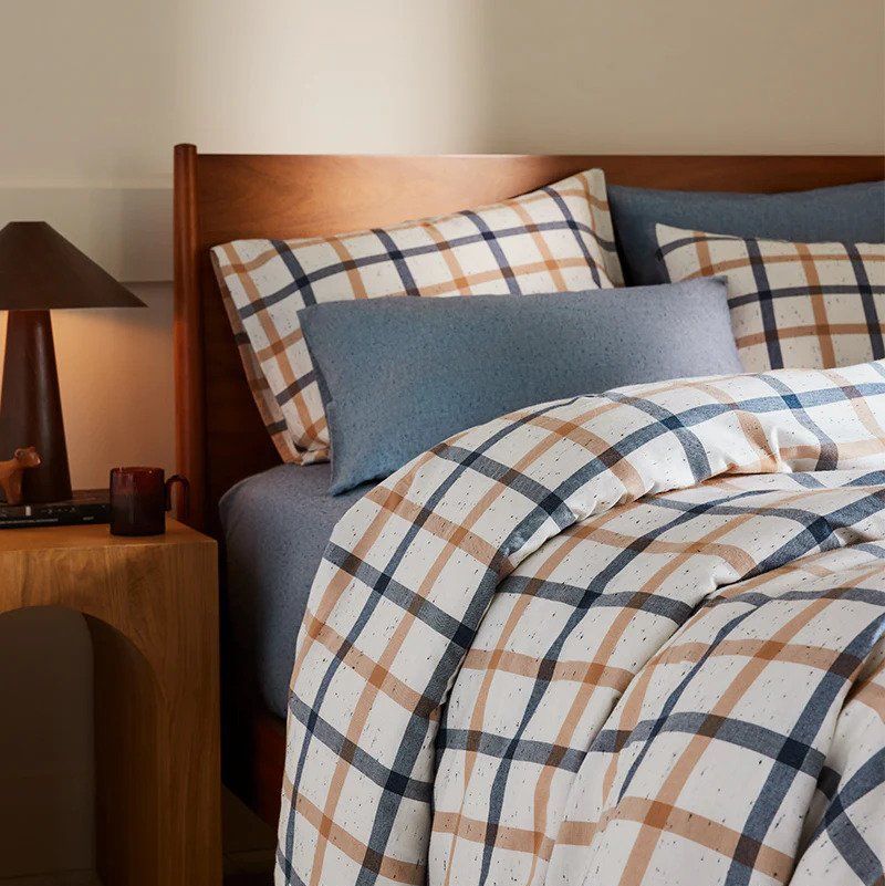 TIPS FOR BUYING A BED COVER IN WINTER