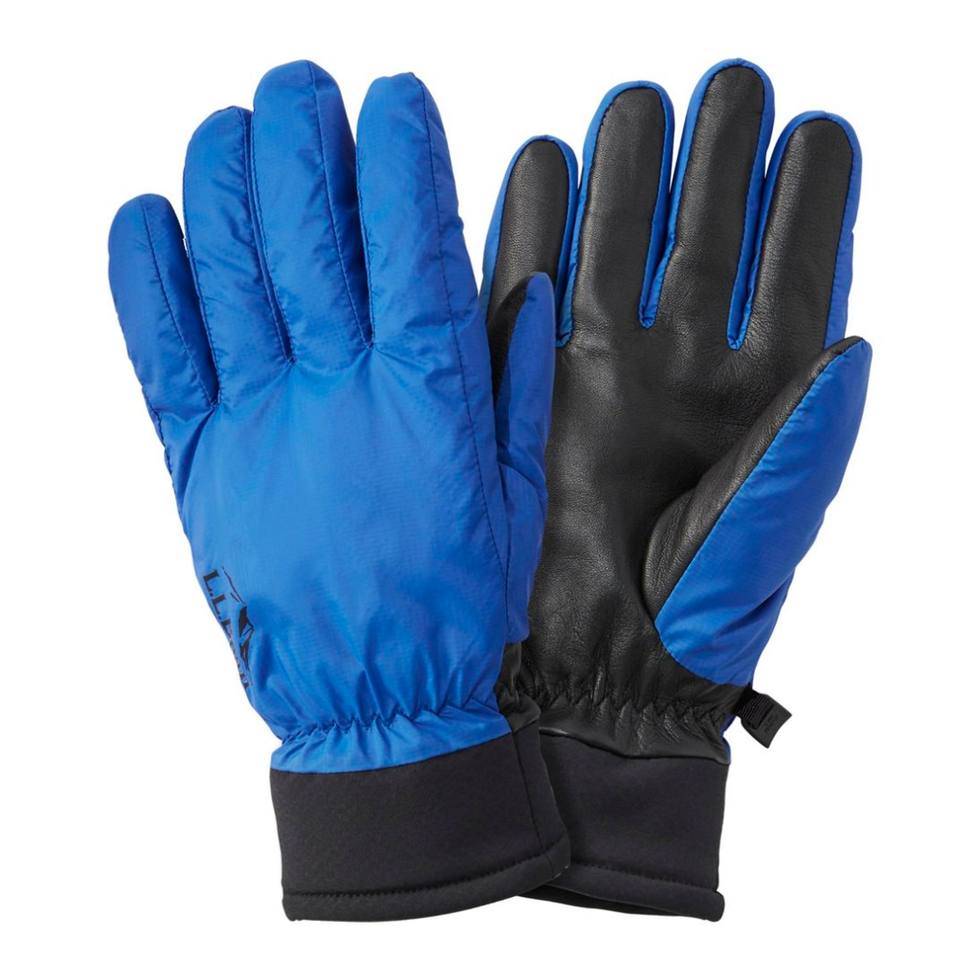 10 Best Glove Liners for Cold Weather & Outdoor Sports [2022
