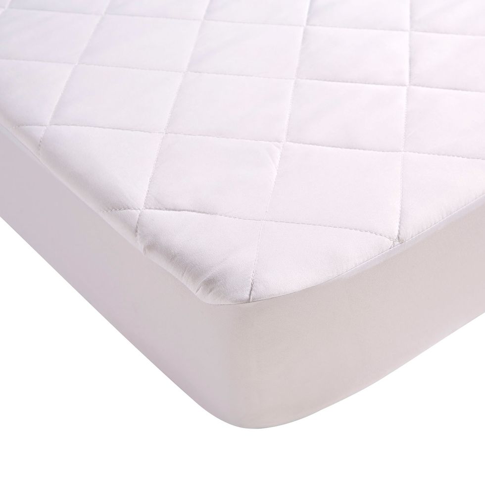 Anti allergy king mattress protector