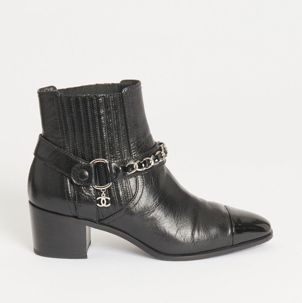 Black Leather Preowned Chain-Link Chelsea Ankle Boots