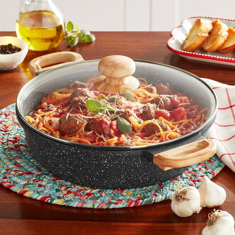 Cookware up to $70 off: Ninja NeverStick back to Black Friday price, cast  iron, more from $15