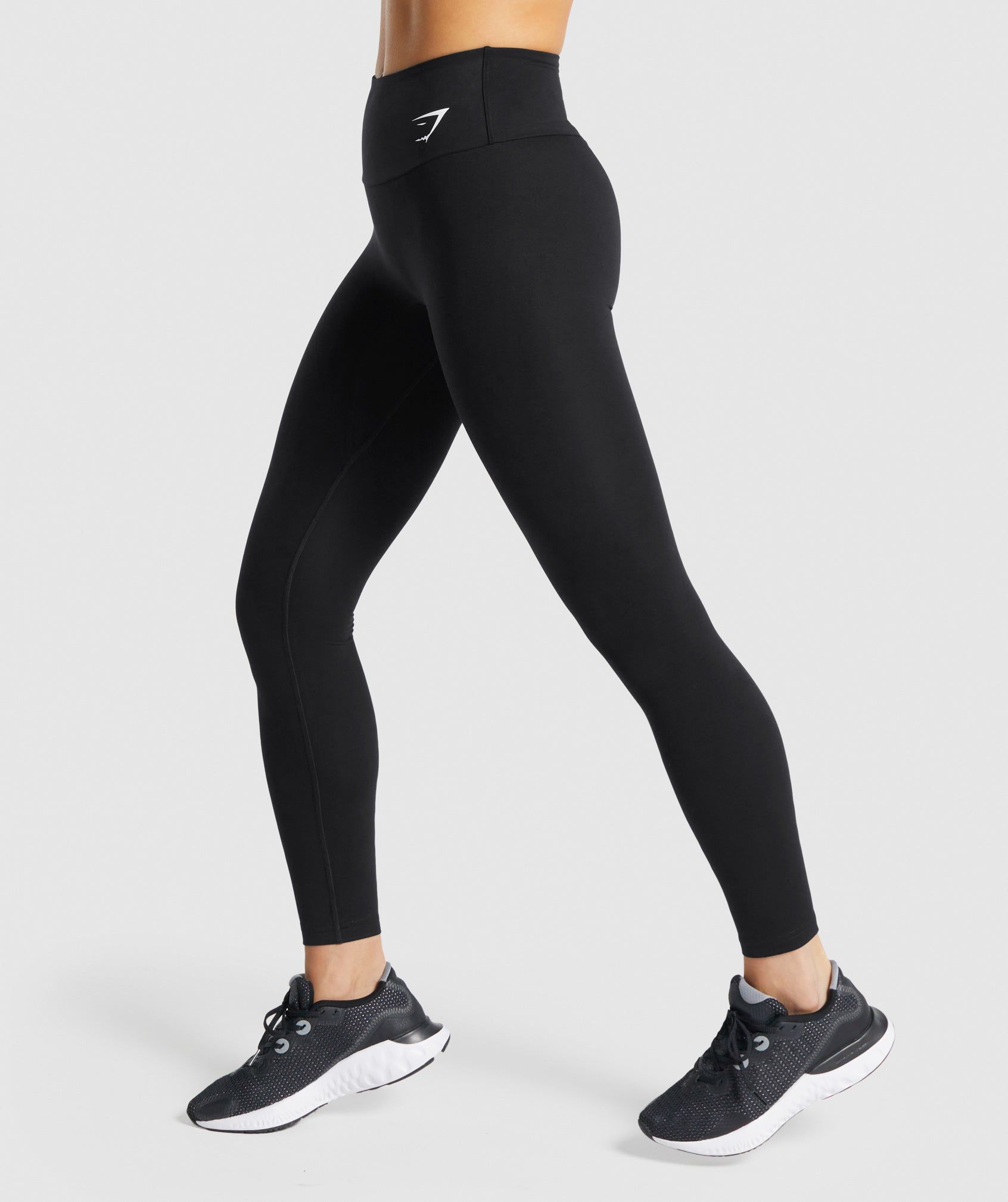 Black gym deals shark leggings