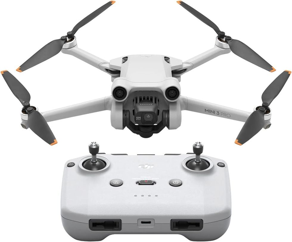 DJI Mini 3 Pro Fly More Kit Drone Accessory Kit with 64GB Landing Pad —  Beach Camera