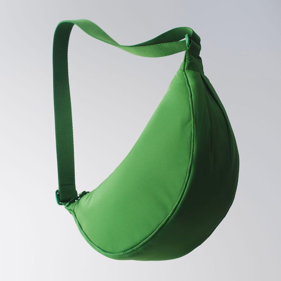 Mini bolso riñonera de Uniqlo