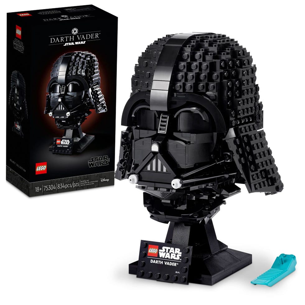 ‘Star Wars’ Darth Vader Helmet Set