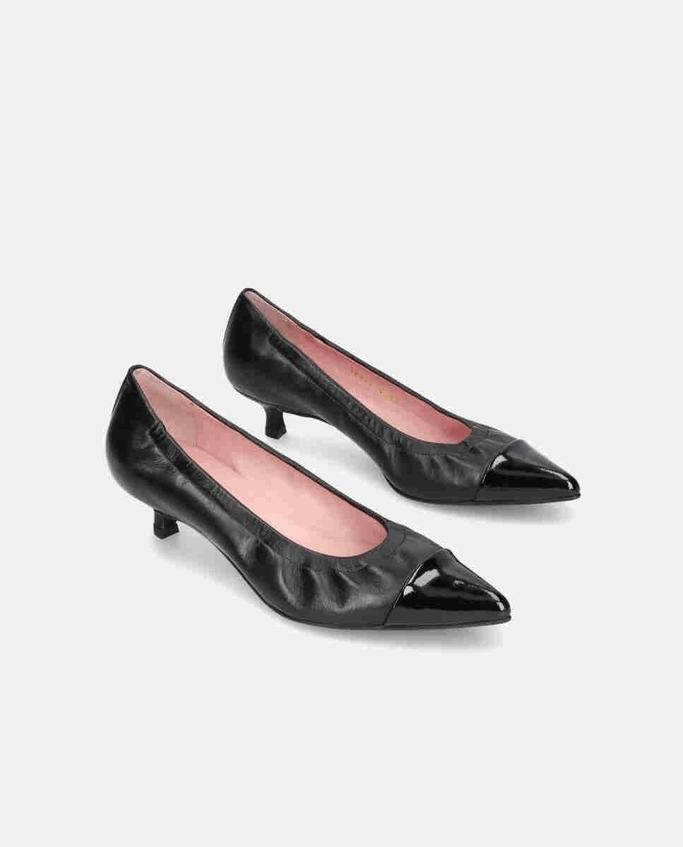 Zapato de salón de mujer