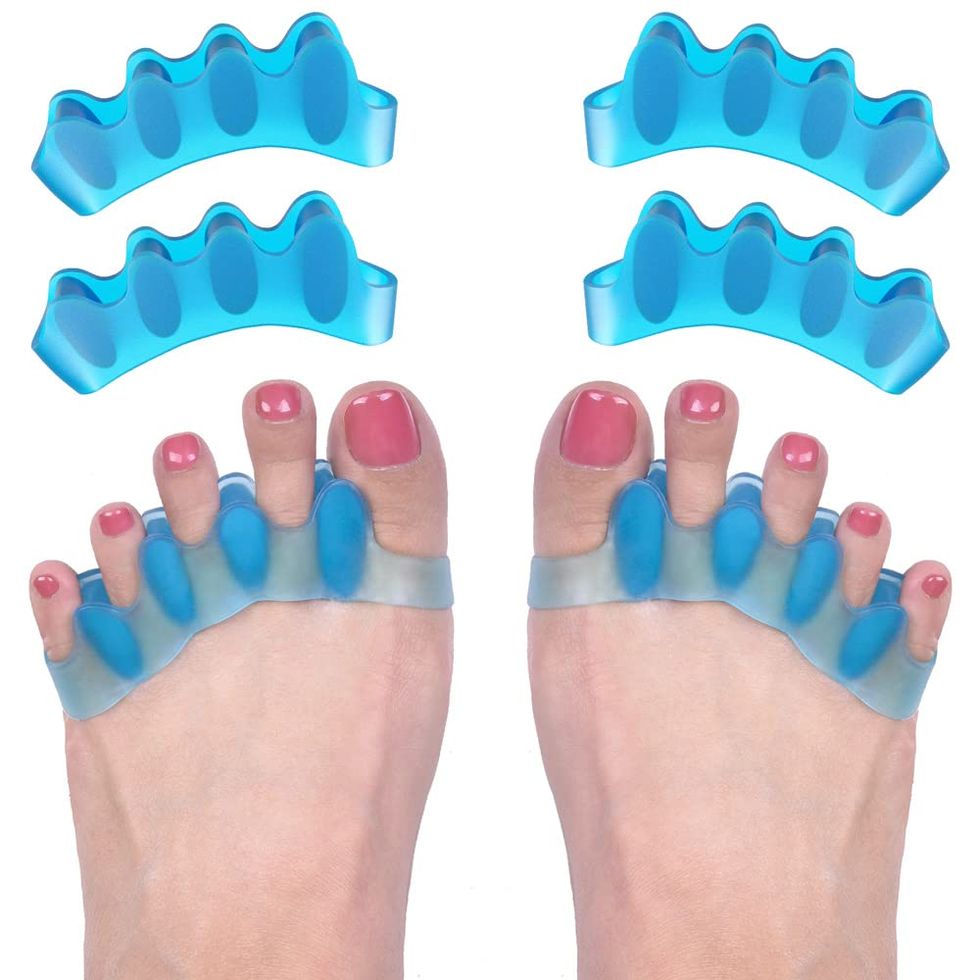 Pack of 2 Toe Separator - Bunion Toe Spacer for Overlapping Hammer Toe,  Crooked Toes Alignment Corrector - Non Slip Washable Toe Stretcher for Yoga,  Plantar Fasciitis, and Nail Polish 