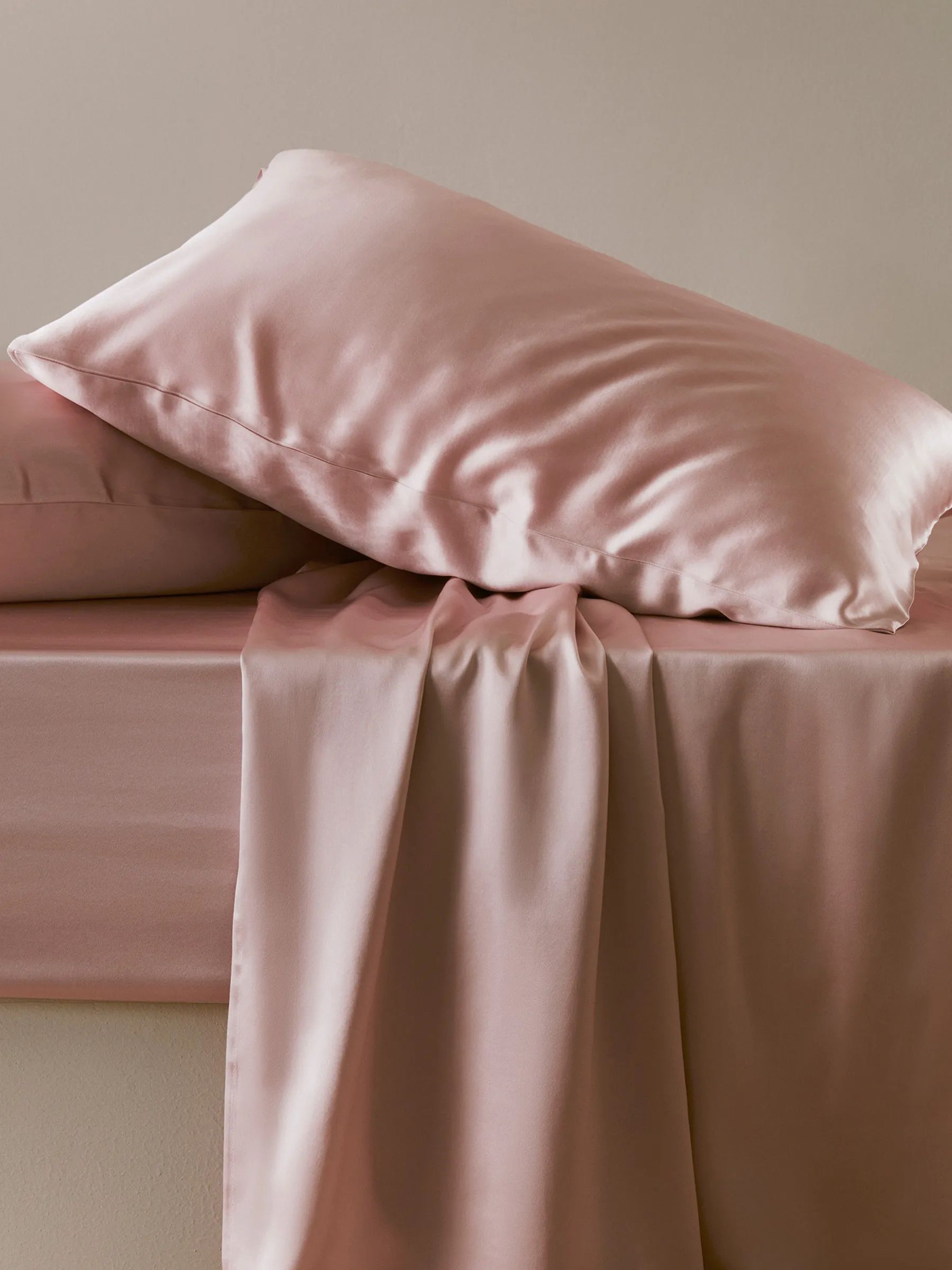 10 Best Silk Sheets of 2024, Tested and Reviewed