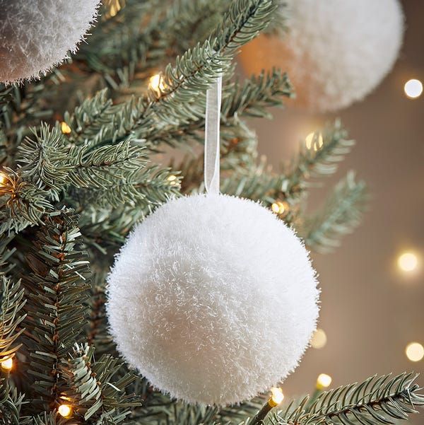 Cox & Cox Twelve Hanging Snowballs