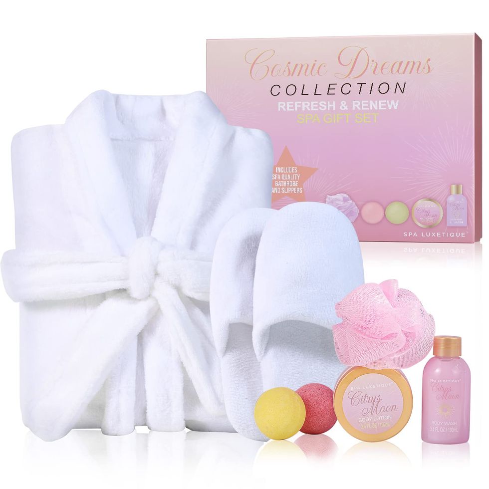 21 Best Gift Sets for Women in 2023