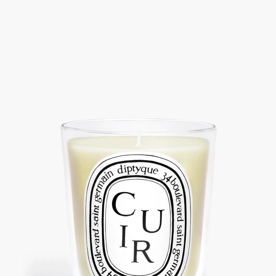 https://hips.hearstapps.com/vader-prod.s3.amazonaws.com/1701725552-diptyque-cuir-leather-candle-190g-cu1-1.jpg?crop=1.00xw:0.751xh;0,0.217xh&resize=980:*