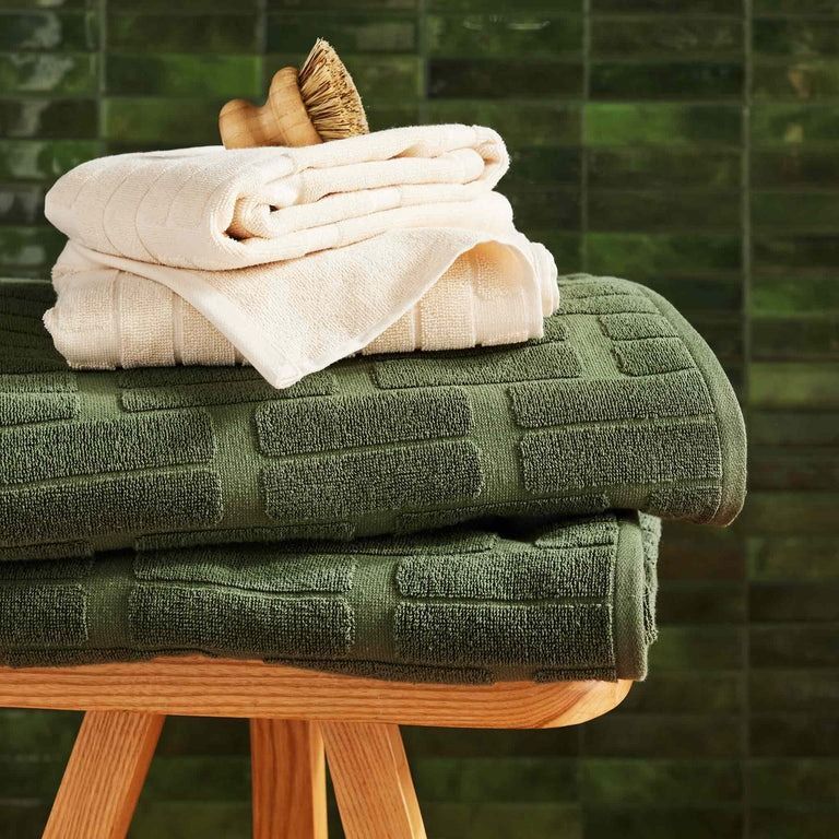 Shifting Tiles Bath Towels