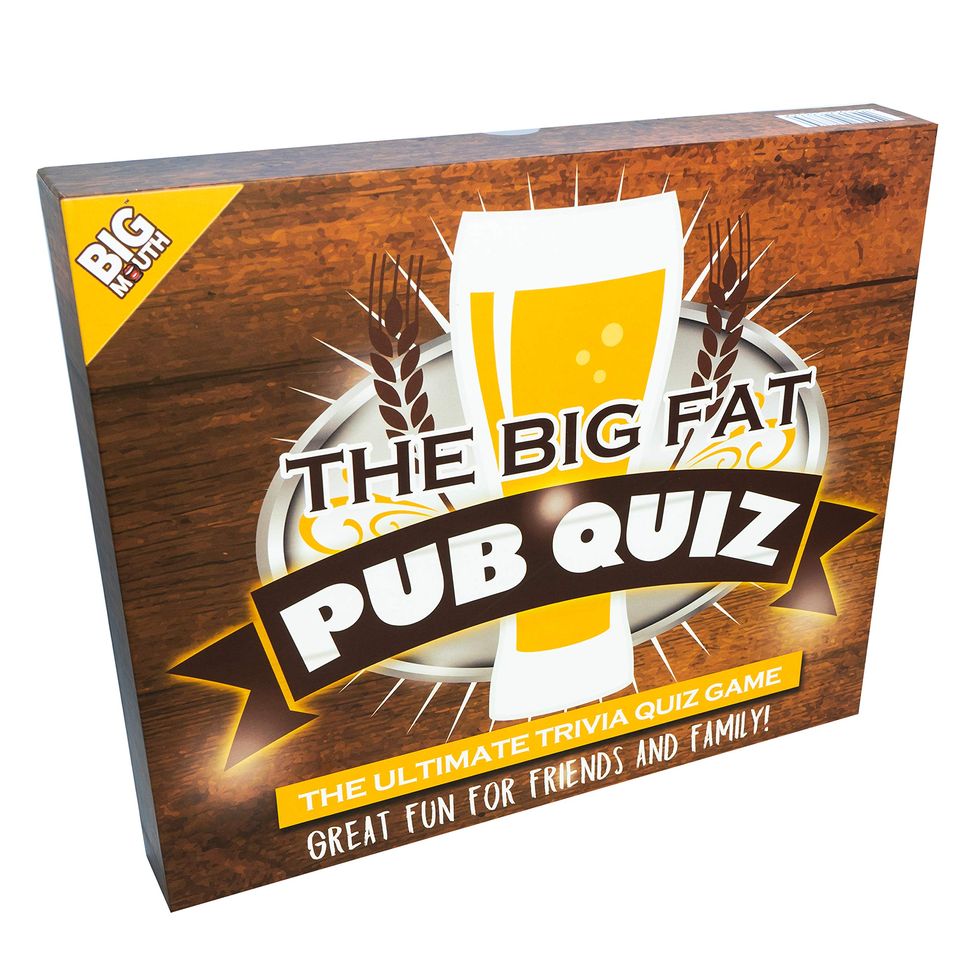 The Big Fat Pub Quiz : The Ultimate Trivial Party Quiz Game! Family & Friends Quiz!