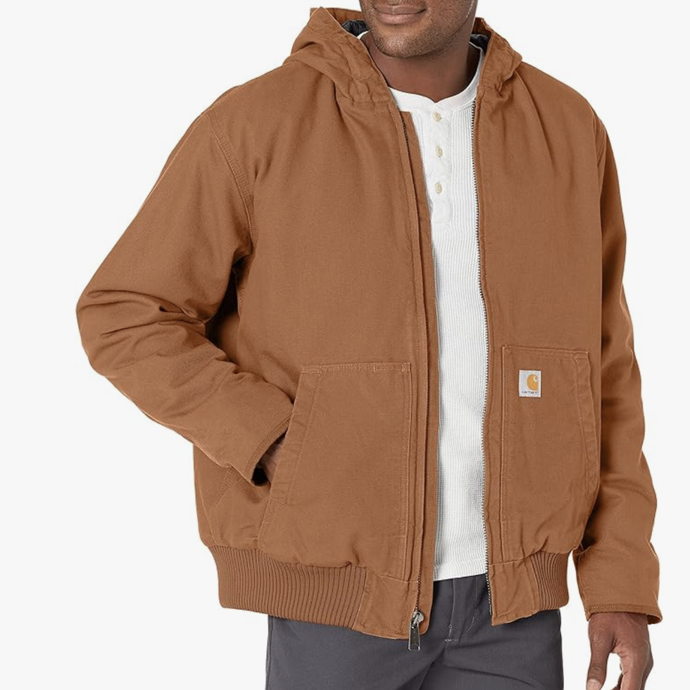 https://hips.hearstapps.com/vader-prod.s3.amazonaws.com/1701891368-mens-carharrt-relxaed-fit-winter-coat-jacket-best-christmas-gifts-for-men-6570cd009b950.png?crop=0.9763406940063092xw:1xh;center,top&resize=980:*
