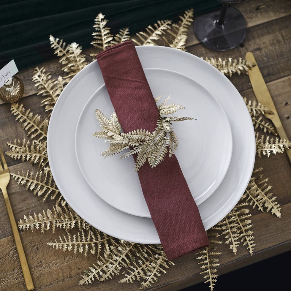 Best Christmas Table Decorations - Christmas Table Ideas 2023
