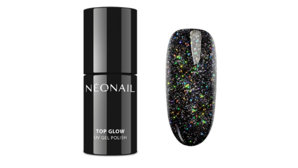 Idee per unghie natalizie: il top coat glitterato