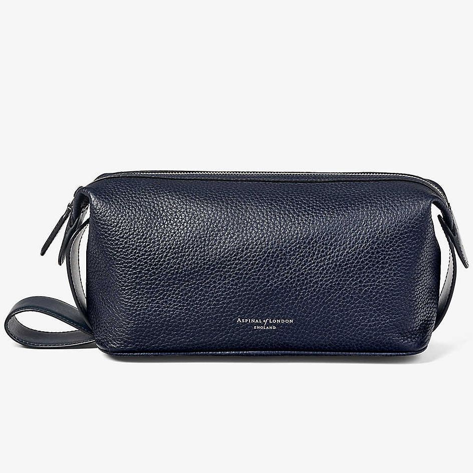 Reporter textured-leather wash bag