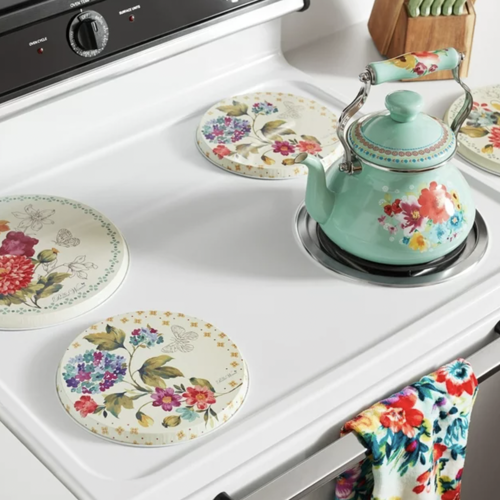 The Pioneer Woman Sweet Rose Kitchen Set 3-Pc Towel Pot Holder Oven Mitt Red