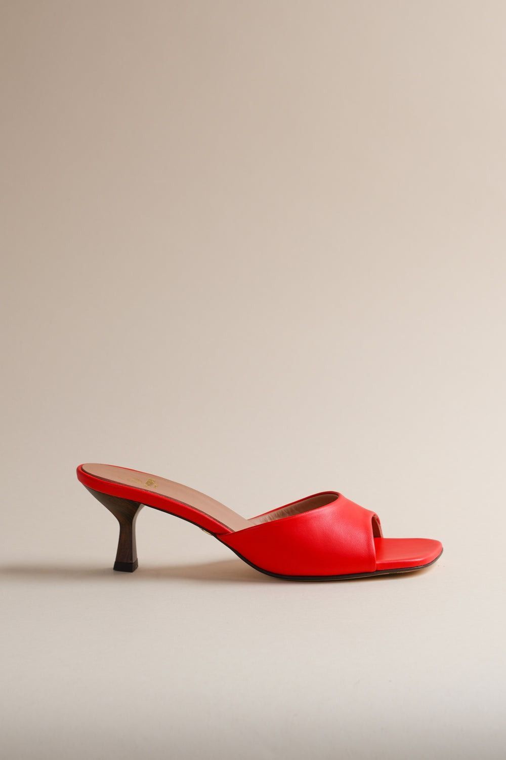 Red kitten hot sale heel mules