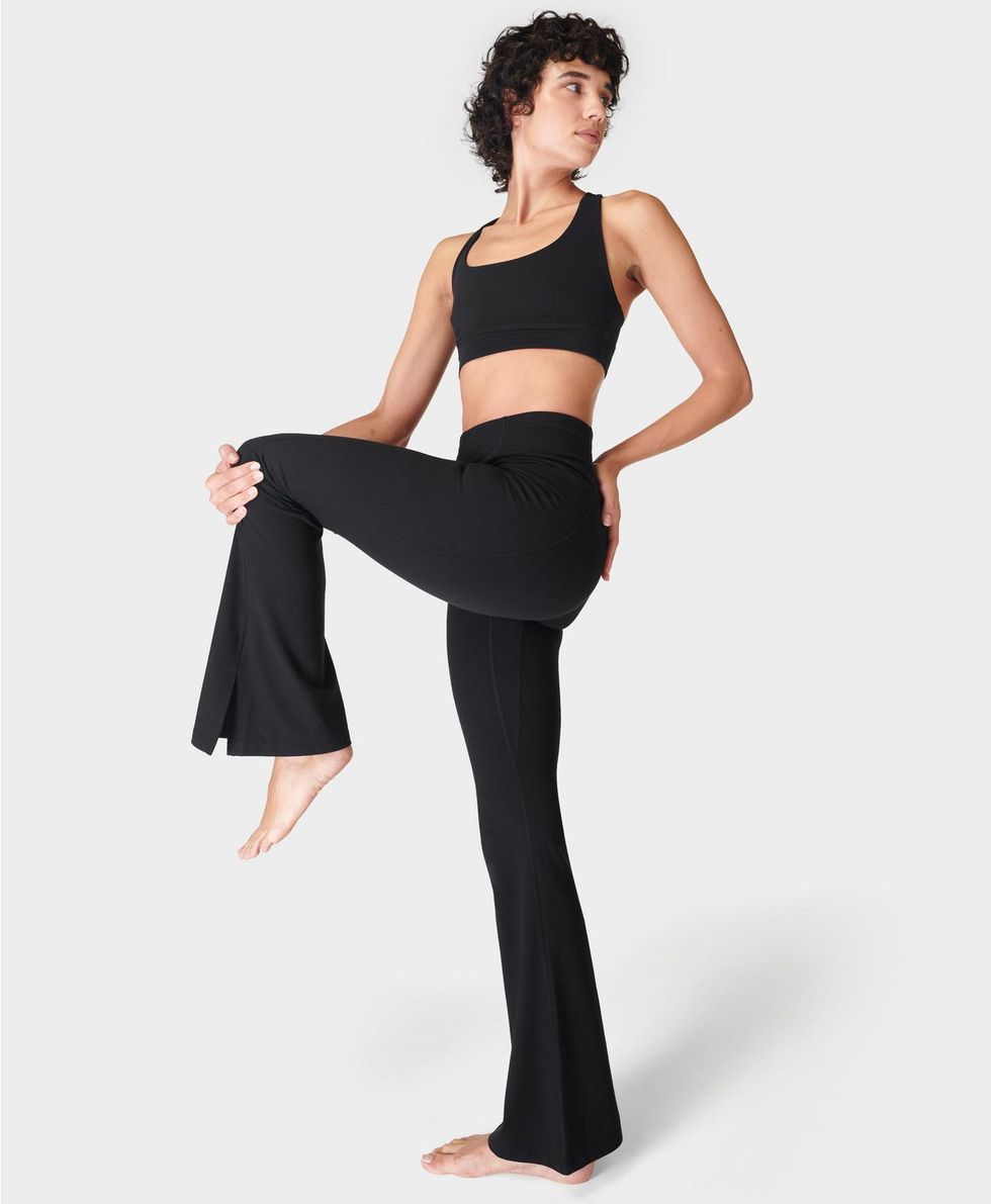 Flared yoga pant - Black – Flo Fitness Store LTD.