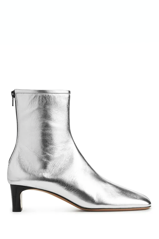Silver Boots: 15 Best Silver Boots To Shop Now