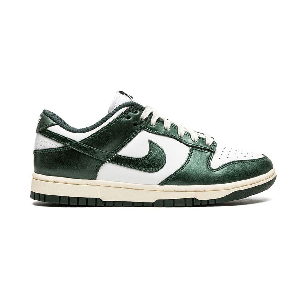 Dunk Low ‘Vintage Green’ Sneakers