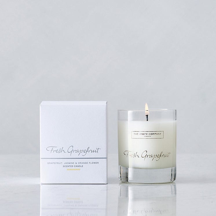 Fresh Grapefruit Signature Candle-£15.40