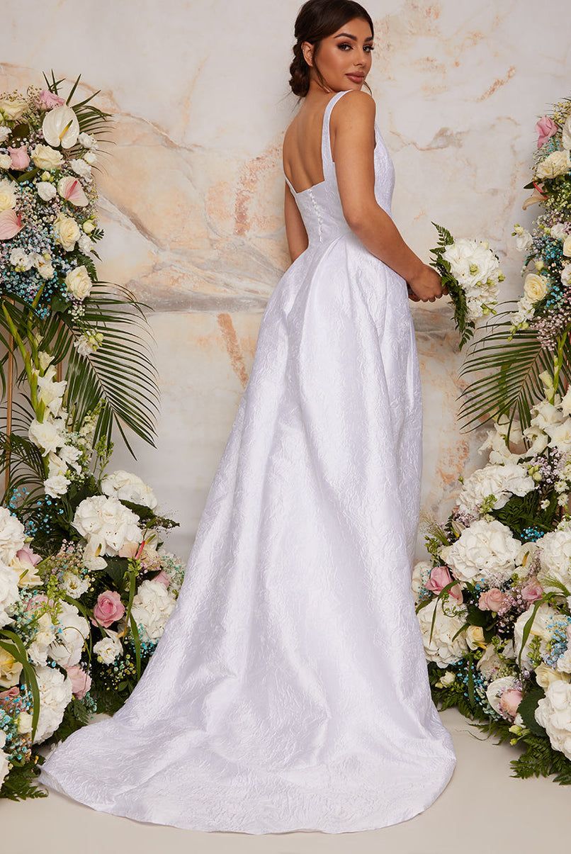 Sleeveless Jacquard Wedding Dress with Train in White