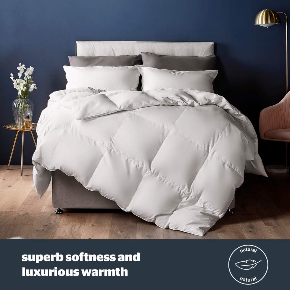 Silentnight Feather and Down 13.5 tog Duvet