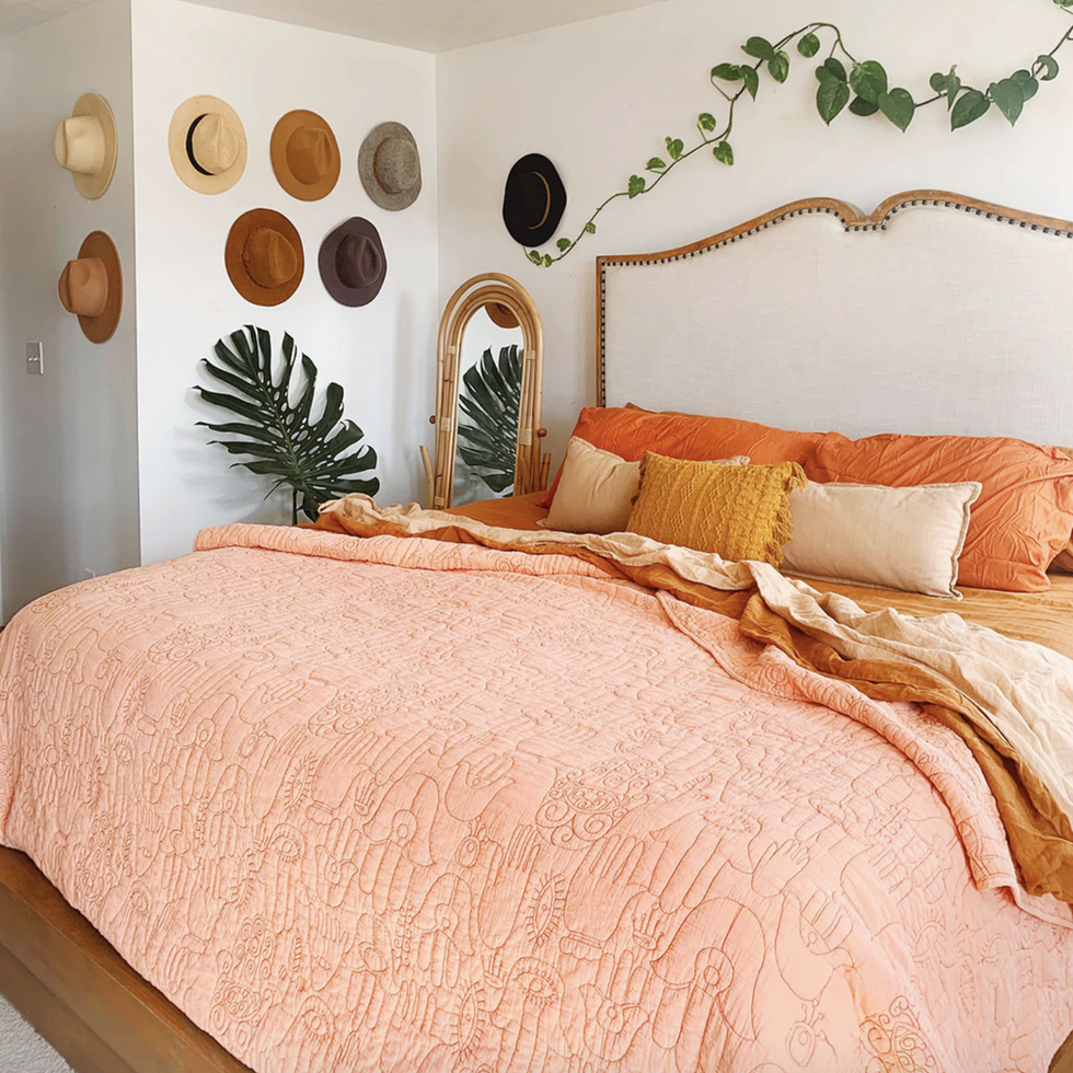 Peach Hamsa Quilt Set