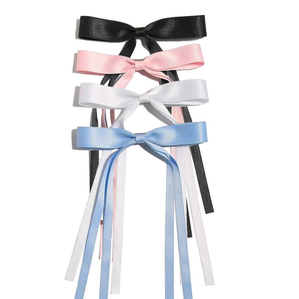 Bow-nanza! How Coquette Aesthetic Bows Became This Year's Biggest Holiday  Decor Trend