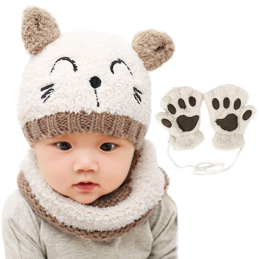 Gorro, bufanda y guantes