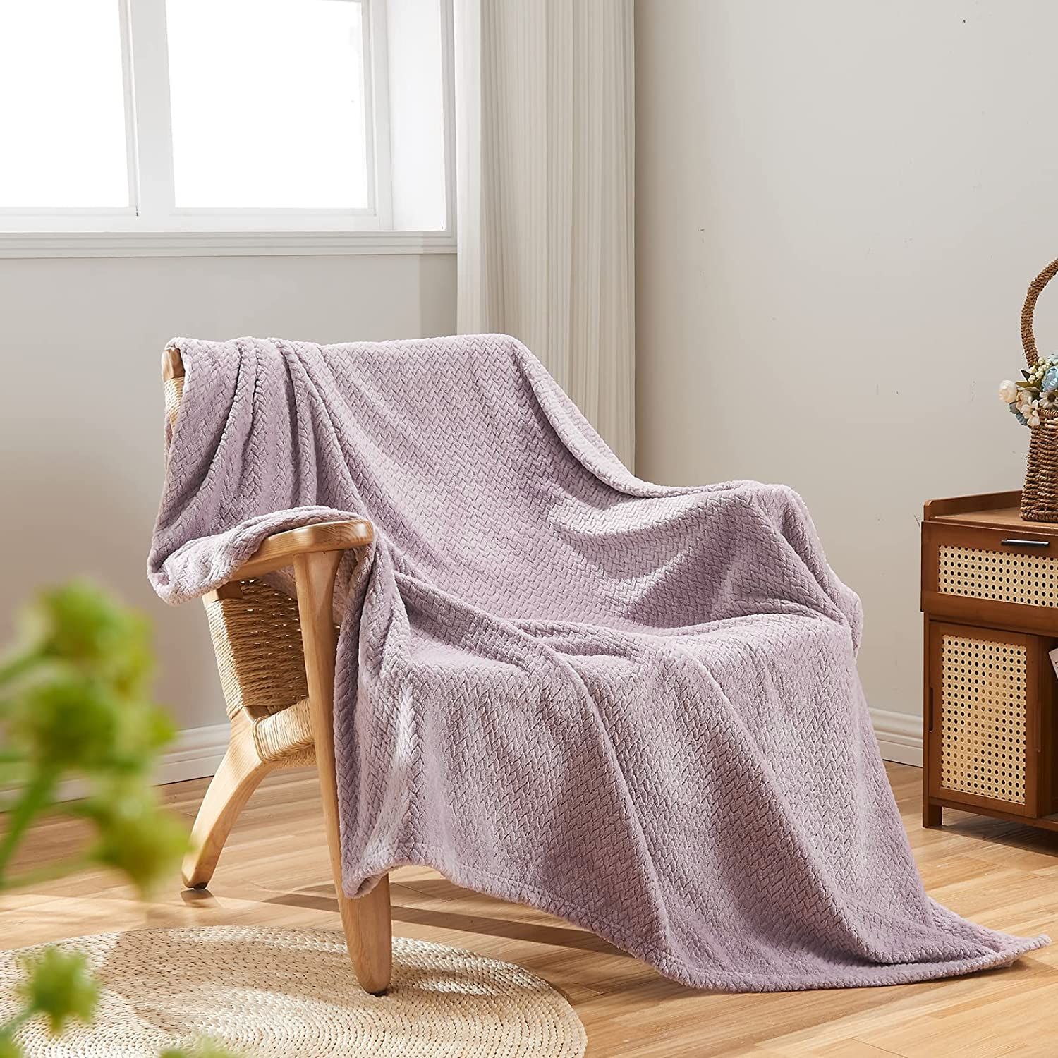 14 Best Throw Blankets of 2024 Tested and Reviewed